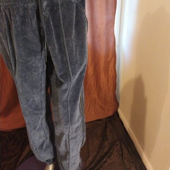 Adidas Ivy Park Halls of Ivy Corduroy Sweat Pants (HG2525) - Picture 10 of 10